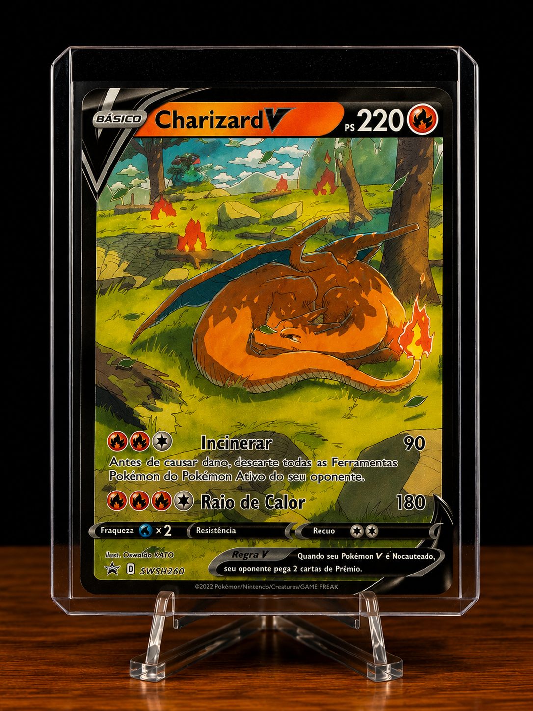 Frente da carta Charizard V