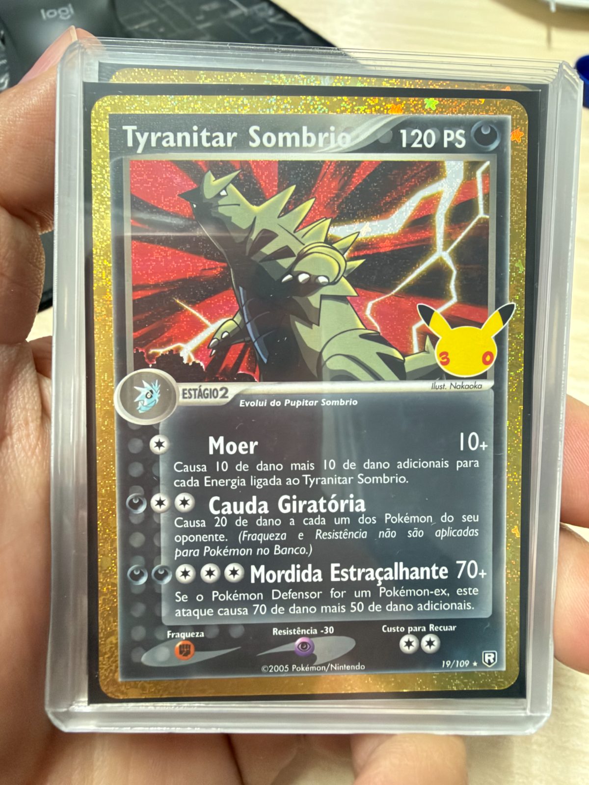 Frente da carta Dark Tyranitar