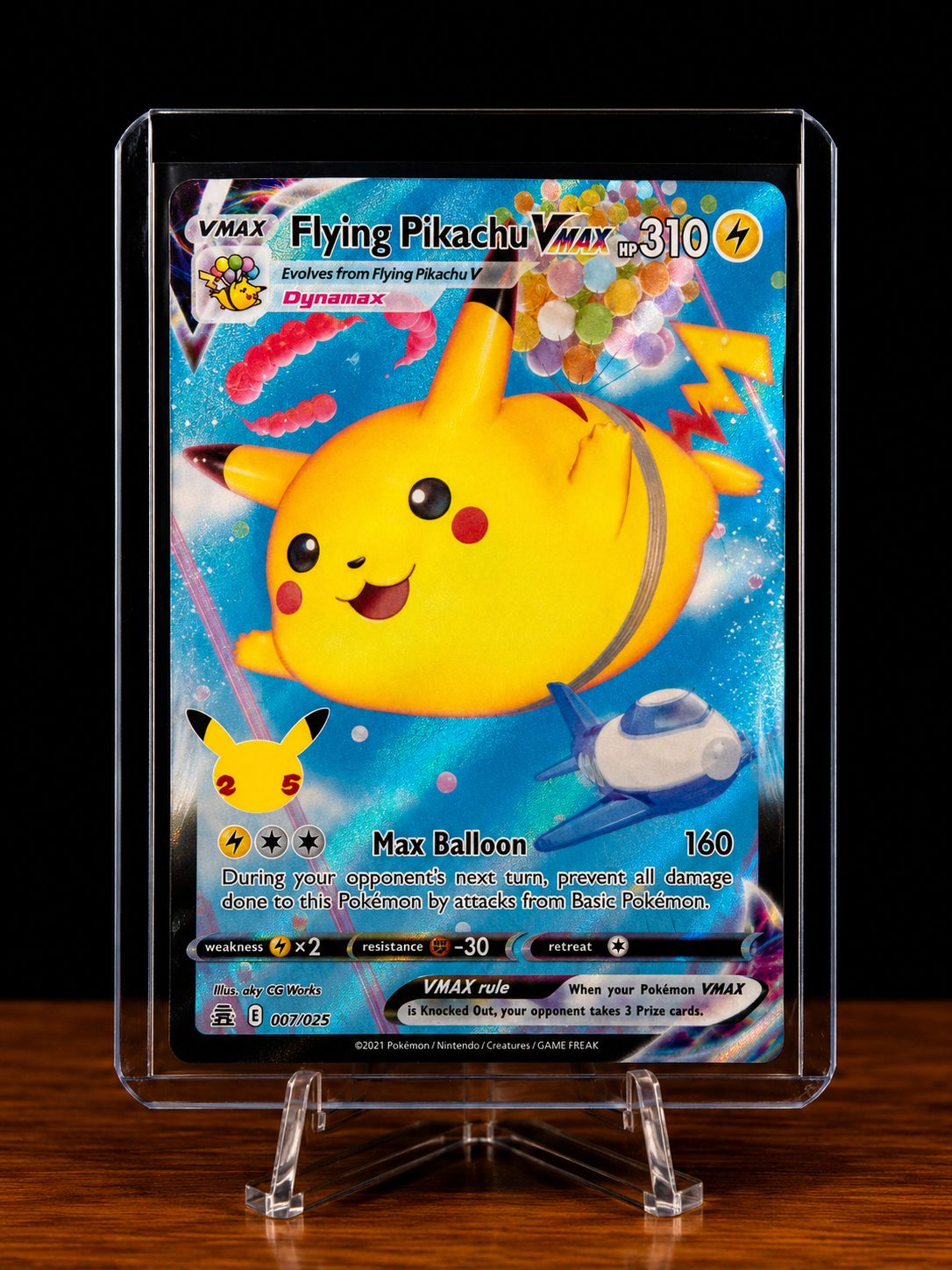 Frente da carta Flying Pikachu VMAX