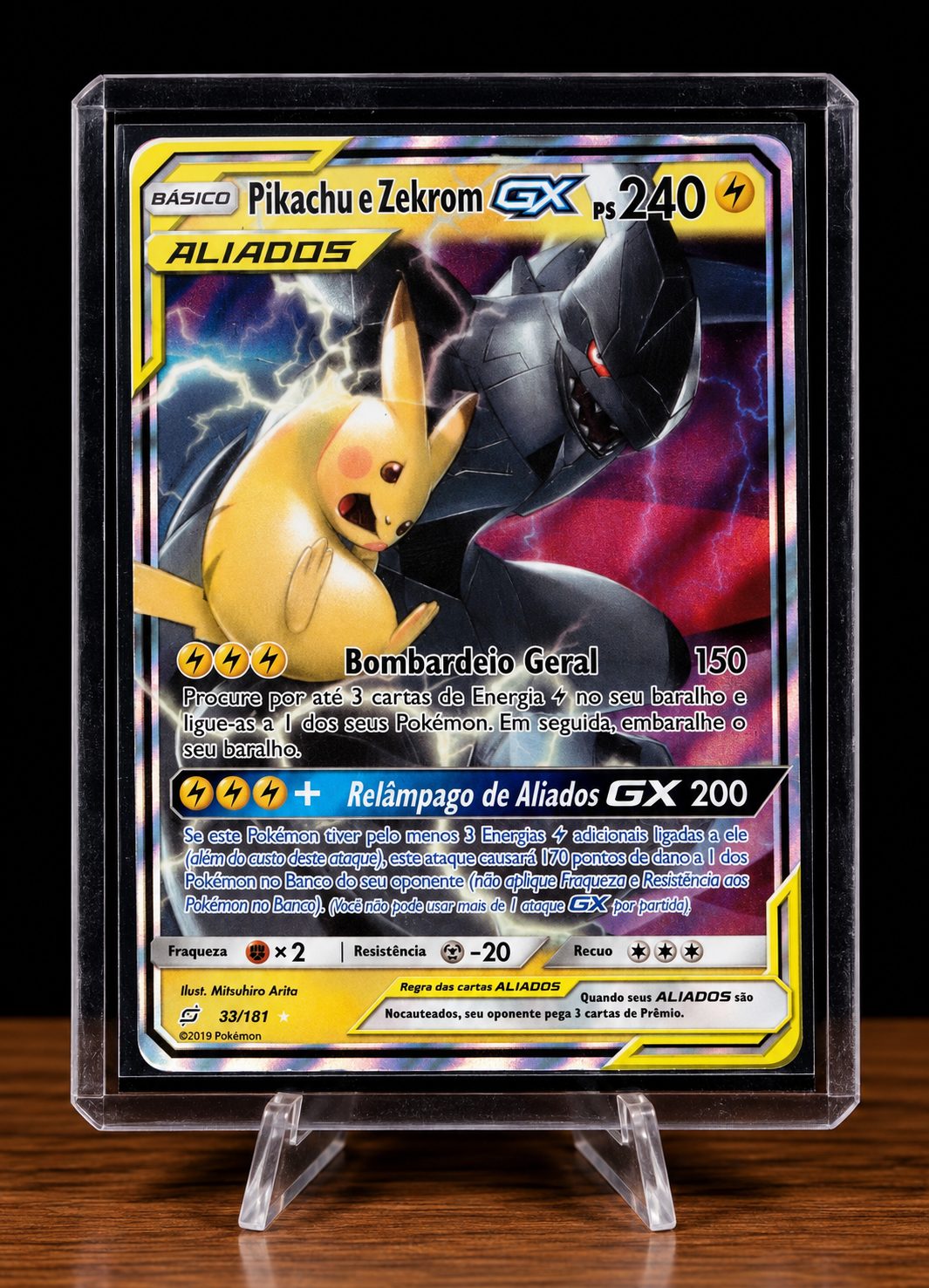 Pikachu e Zekrom GX