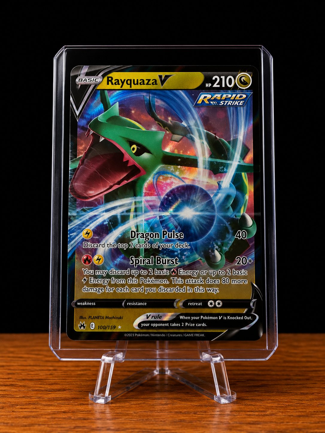 Frente da carta Rayquaza V